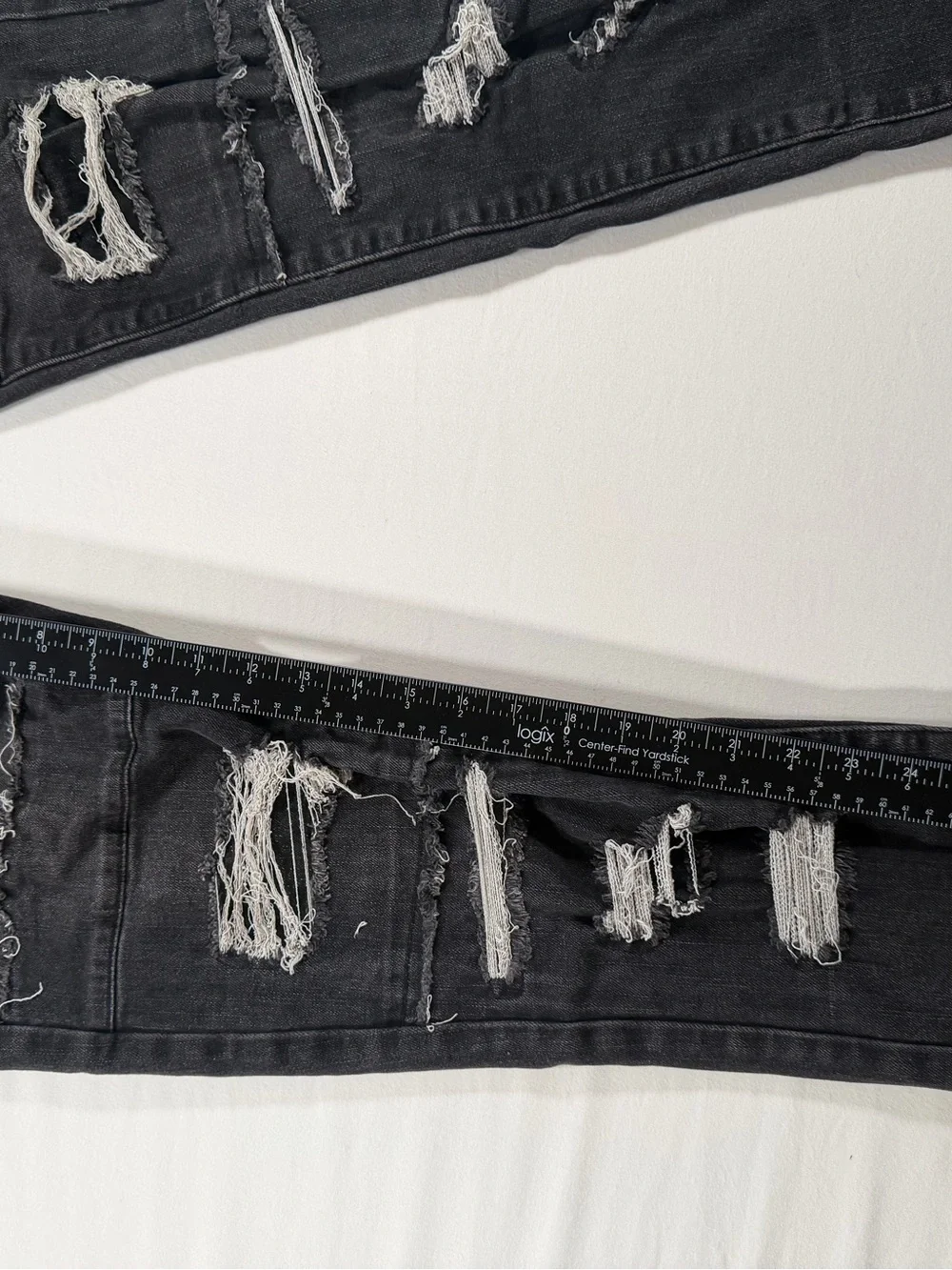 Rue21 Men's Charcoal Black Ripped Skinny Jeans 38x32
